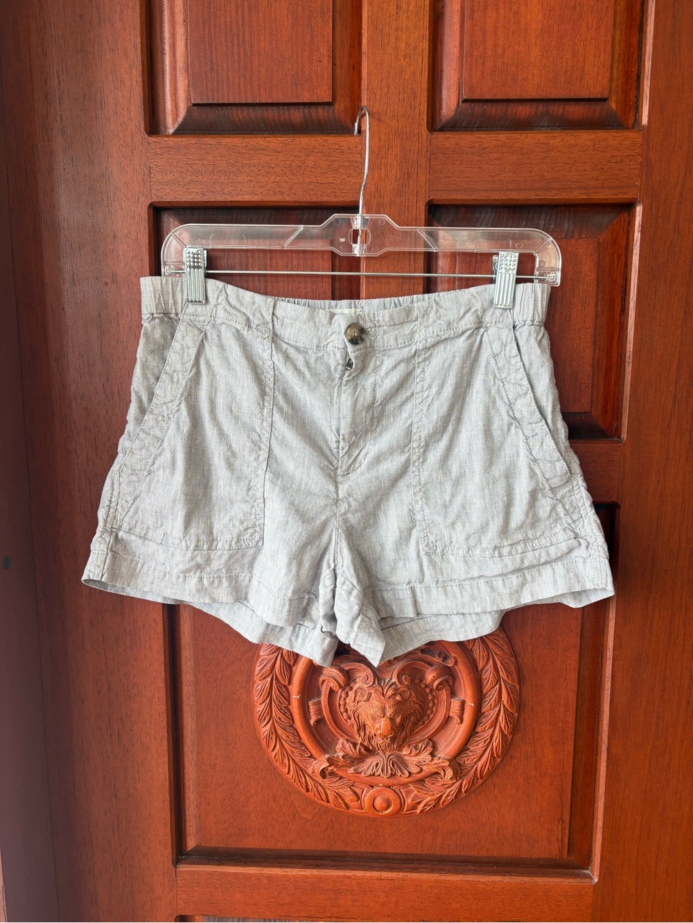 Lou & Grey Light Gray Women's Casual Shorts Classic Linen Summer Style S